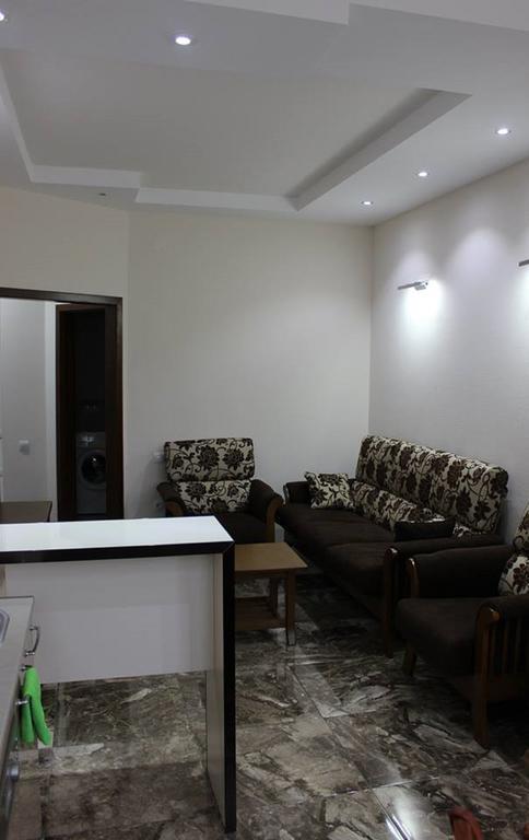 Apartment On Rustaveli 17 باتومي المظهر الخارجي الصورة