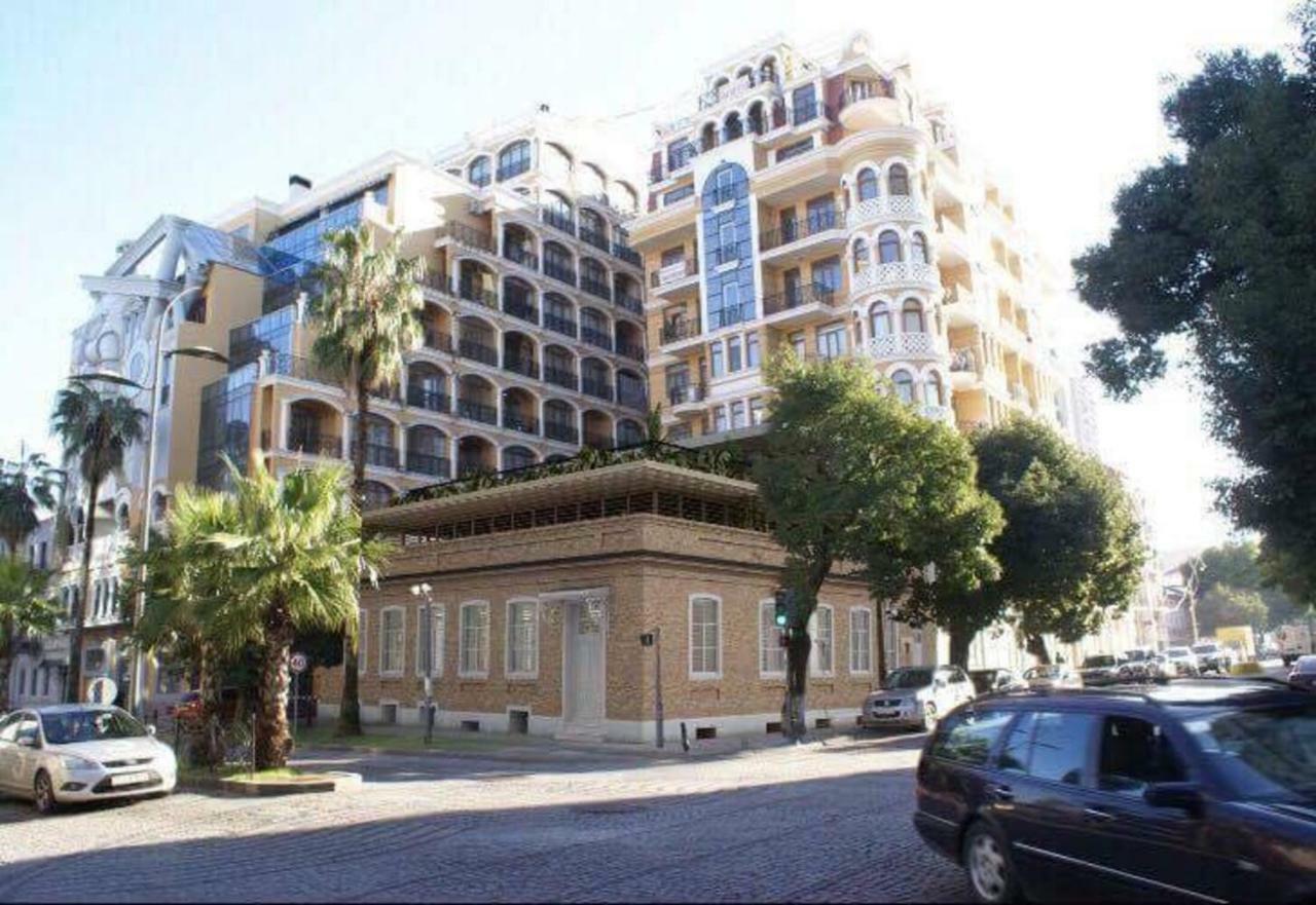 Apartment On Rustaveli 17 باتومي المظهر الخارجي الصورة